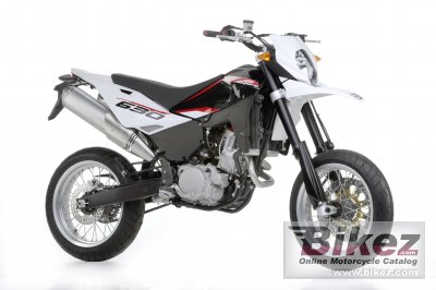 2013 Husqvarna SMR630 photo